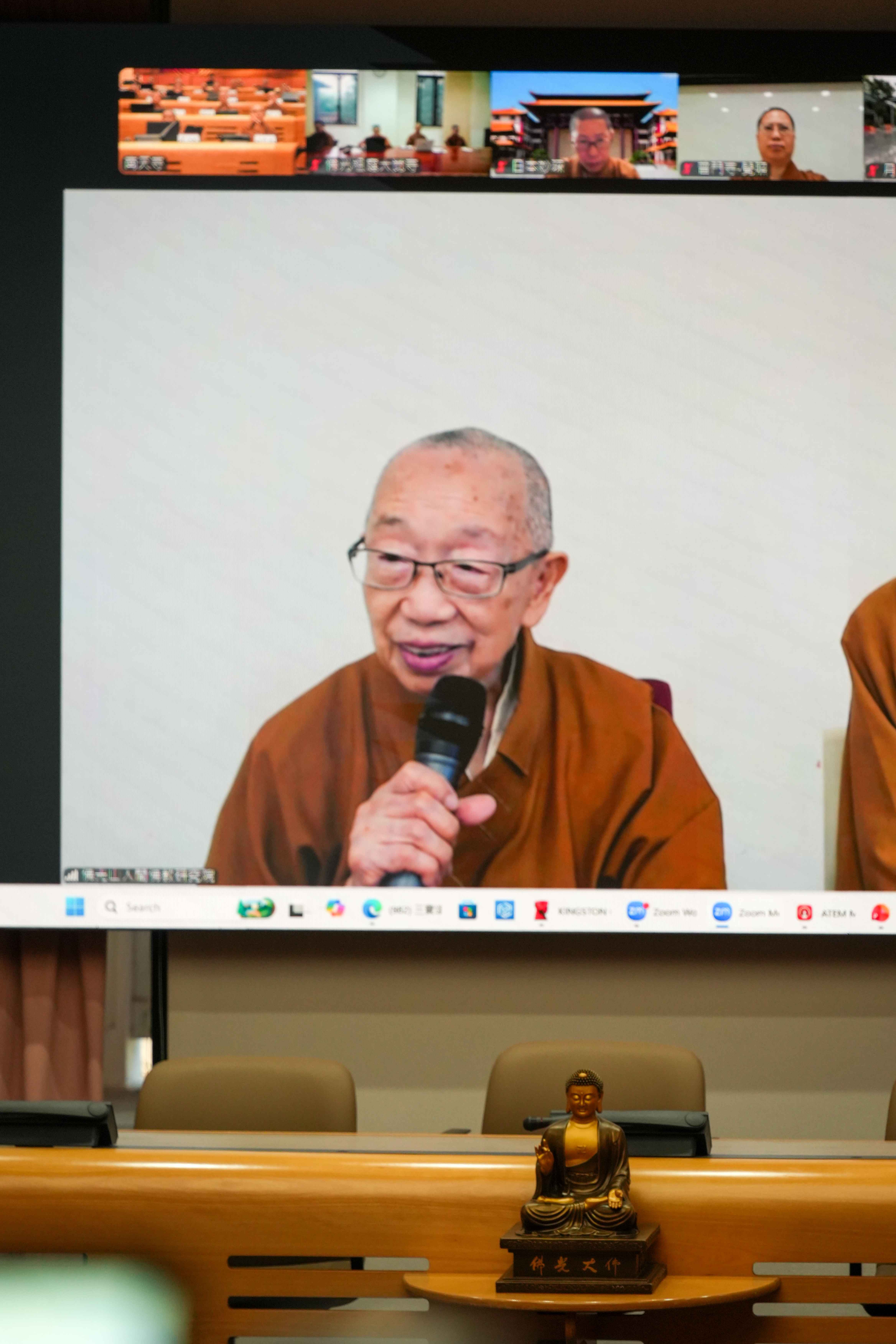 慈惠法師授課