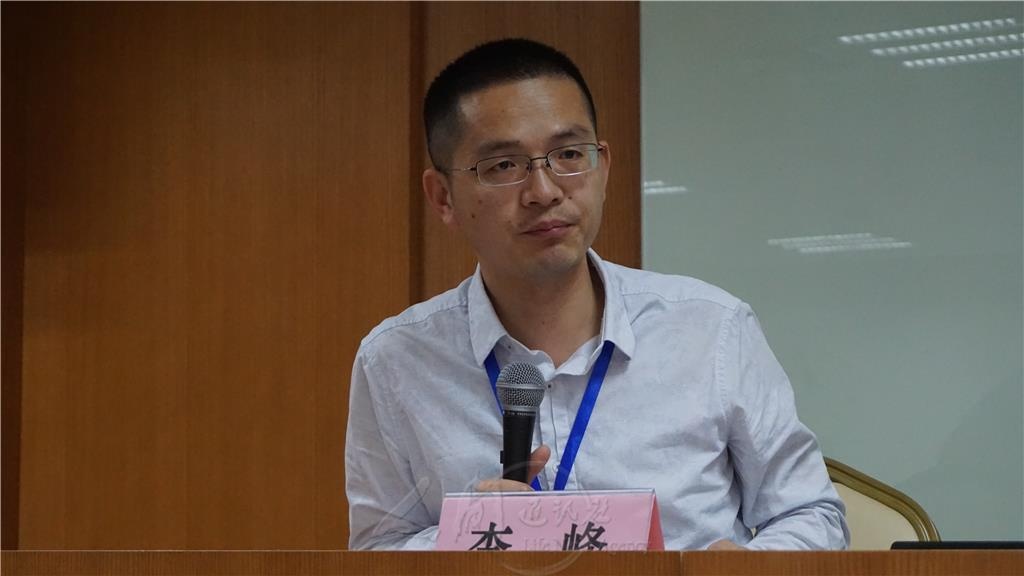 圖說：華東政法大學社會發展學院李峰教授 人間社記者張曉藝攝